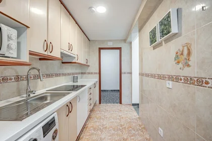 Stanza privata in Calle de la Rioja, immagine 10 di 16