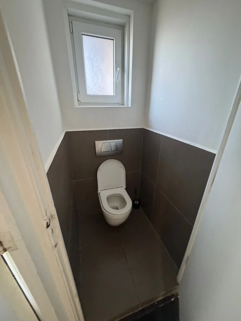 Chambre d'étudiant économique avec emplacement pratique dans 