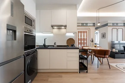 Entire apartment at Worringer Straße, image 10 of 18