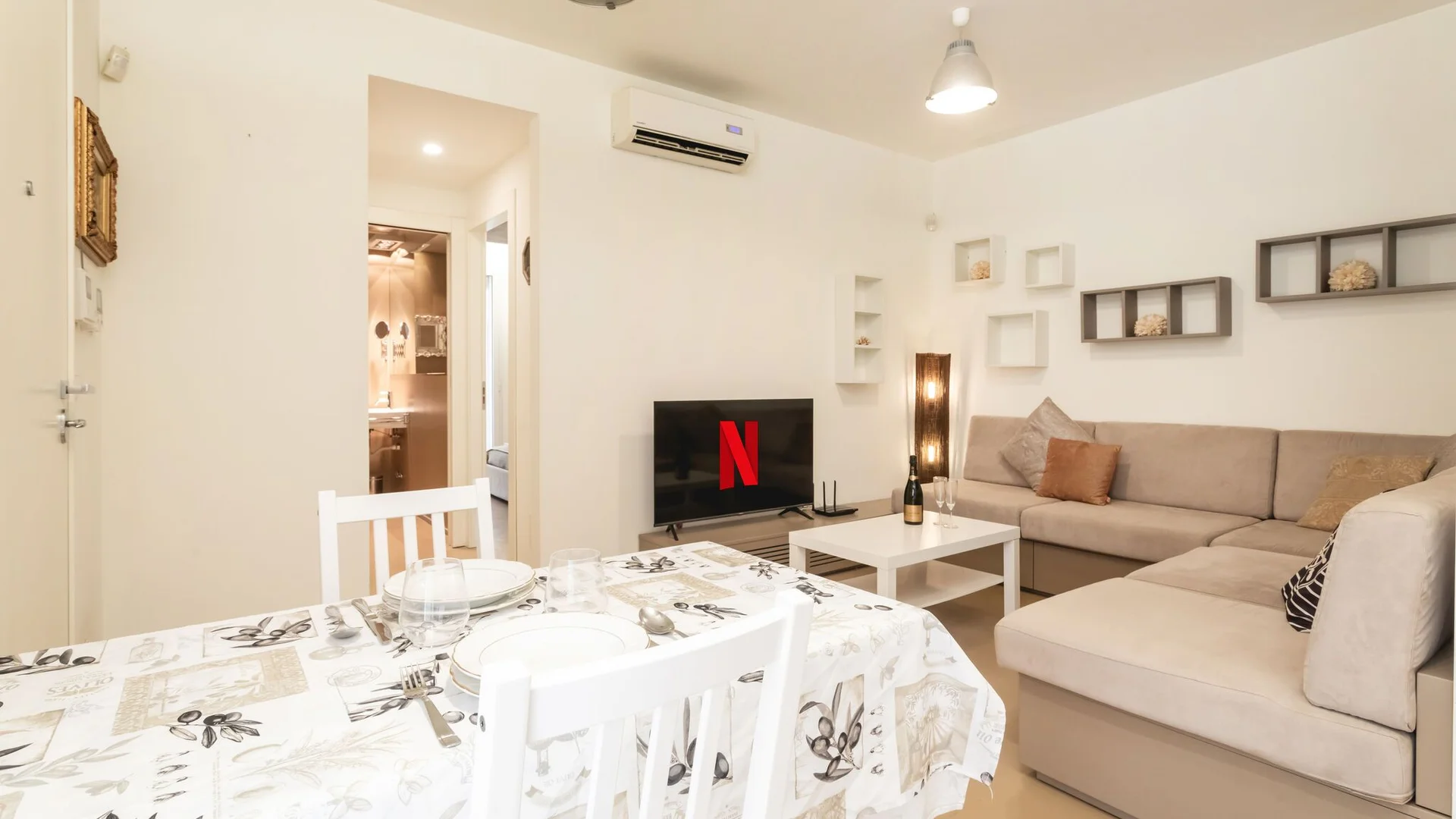 Habitación estudiantil amplia y cómoda en 