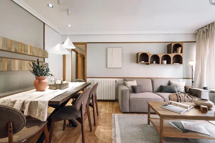 Entire apartment at Im Zollhafen, image 4 of 22
