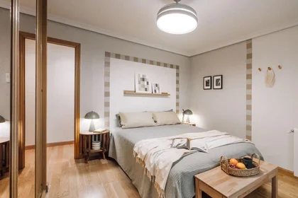 Entire apartment at Im Zollhafen, image 8 of 22