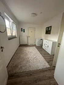 Entire apartment at Paul-Humburg-Straße, image 19 of 19