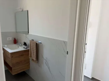 Apartamento totalmente mobilado em {area}
