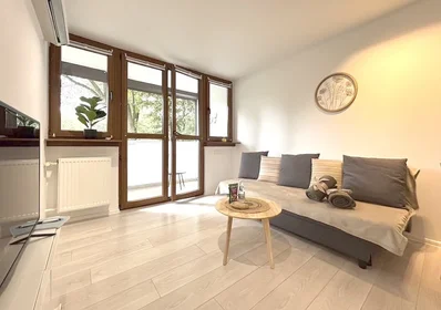 Entire apartment at Na Ostatnim Groszu 28, image 1 of 10