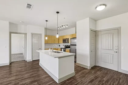 Quarto privado em Corinth Parkway, imagem 16 de 49