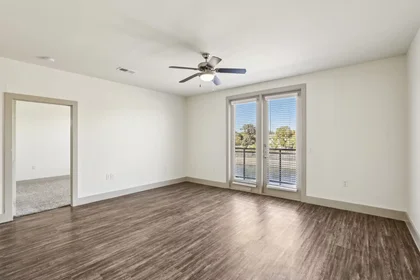Quarto privado em Corinth Parkway, imagem 19 de 49