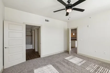 Quarto privado em Corinth Parkway, imagem 23 de 49