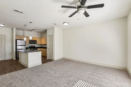 Quarto privado em Corinth Parkway, imagem 29 de 49