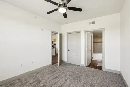 Quarto privado em Corinth Parkway, imagem 49 de 49