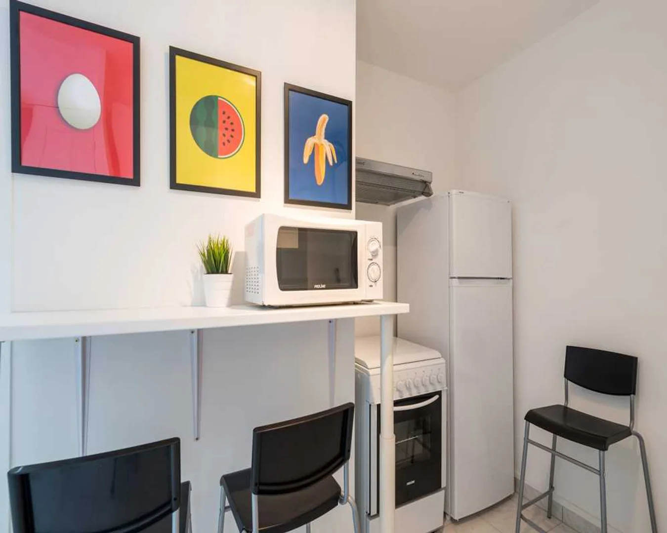 Student-friendly room in  with modern amenities