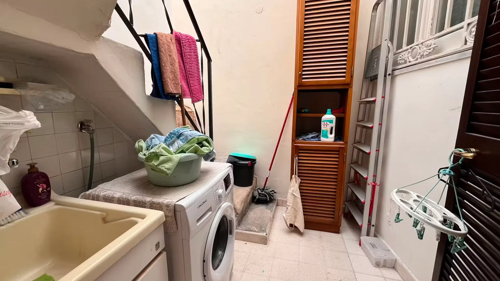 Zimmer in Studentenwohnung in  zu vermieten, voll möbliert