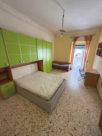 Stanza privata in Fondaco San Paolo, Decumani, immagine 1 di 10