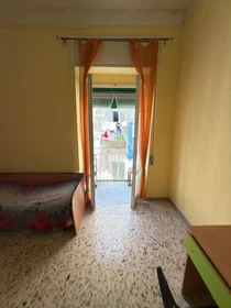 Stanza privata in Fondaco San Paolo, Decumani, immagine 6 di 10