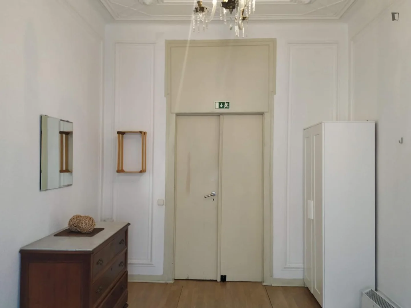 Quarto para alugar em apartamento de estudantes em , totalmente mobilado