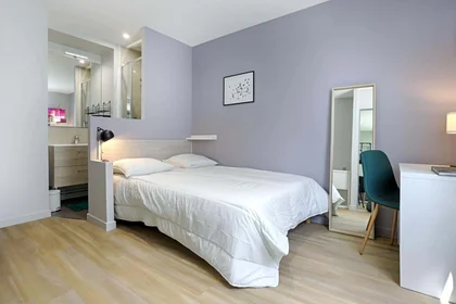 Stanza privata in 16 Sq. Léon Bourgeois, 35000 Rennes, France, immagine 1 di 7