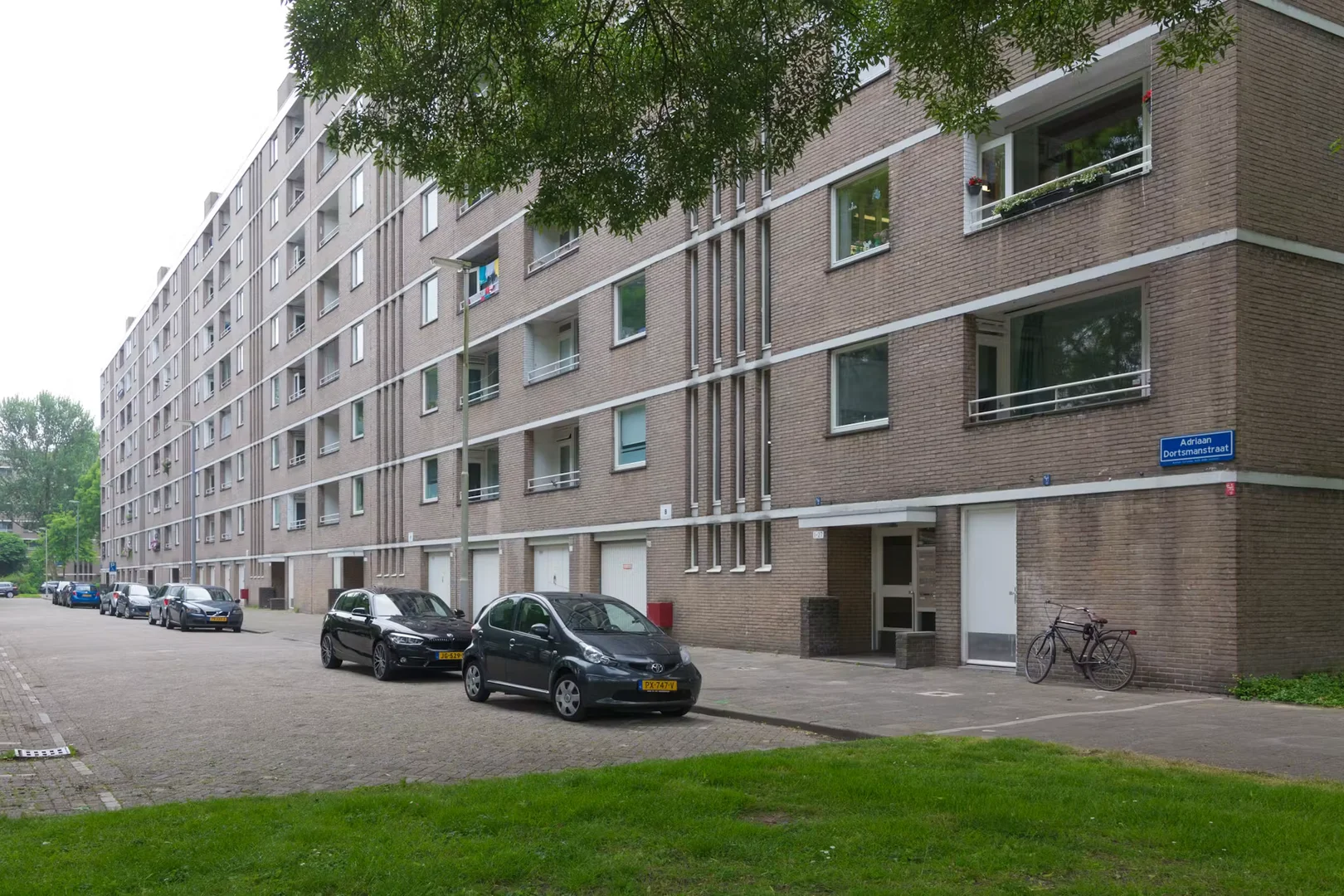 Zimmer in Studentenwohnung in  zu vermieten, voll möbliert