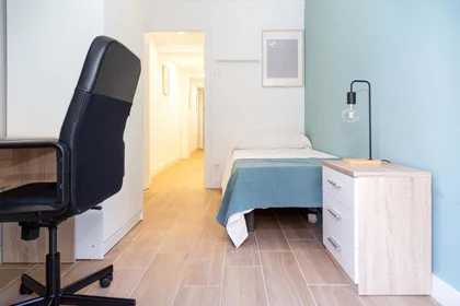 Privatzimmer in der C/ de Domingo Ram, 31, 2º, Delicias, 50017 Zaragoza, Spain, bild 1 von 25