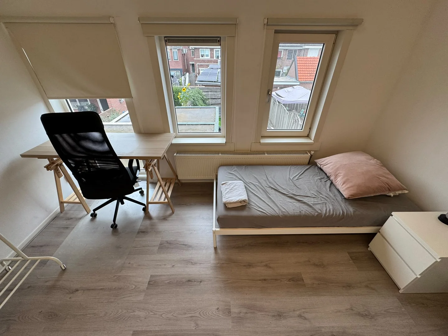 Budget-friendly student room close to campus in 