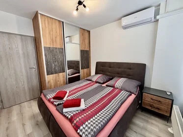 Apartamento inteiro em Gogolova 3, imagem 2 de 13
