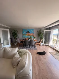 Chambre privée à Poligon Caddesi, image 1 de 7