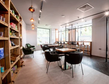 Monolocale in residence in 66 W Ham Ln, London E15 4PT, United Kingdom, immagine 19 di 21