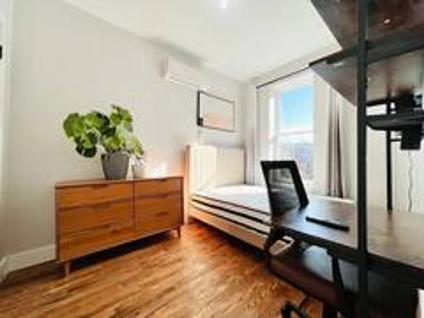 325 Putnam Ave, 2L, Brooklyn NY, 11216, 2L, Bedford-Stuyvesant, New York, NY, 11216 