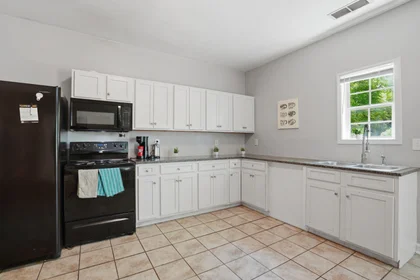 Apartamento inteiro em residência em Street, GA, Atlanta, United States, 30314, imagem 3 de 22