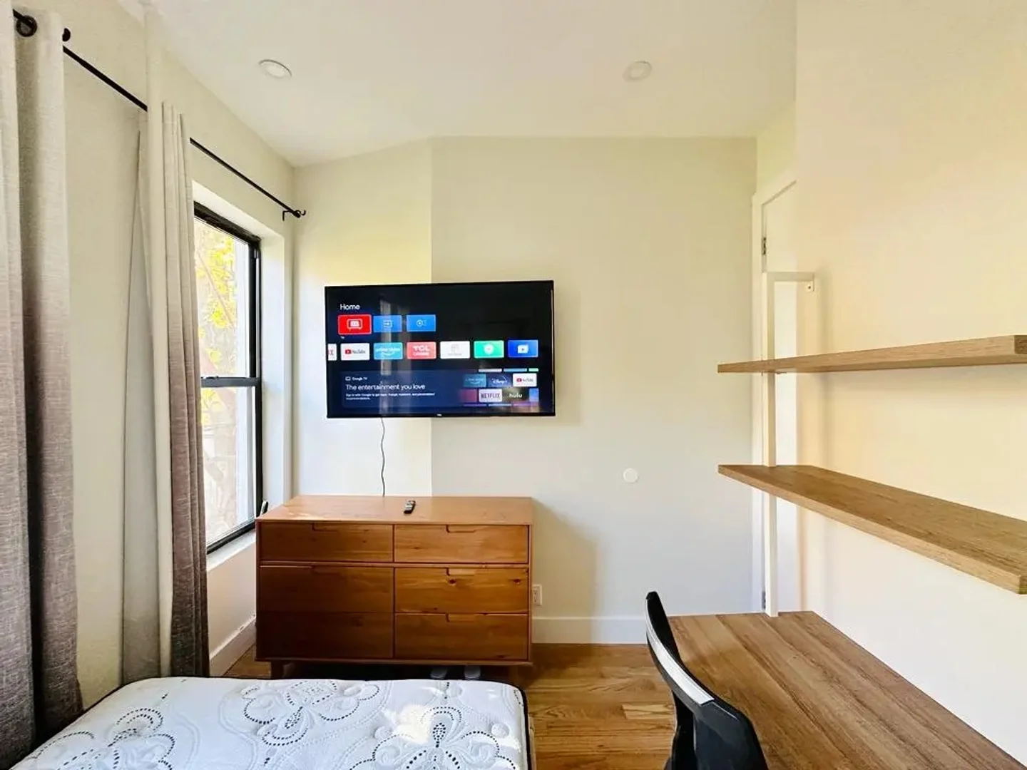 92 Pulaski Street,  4, Bedford-Stuyvesant, Brooklyn, NY, 11206