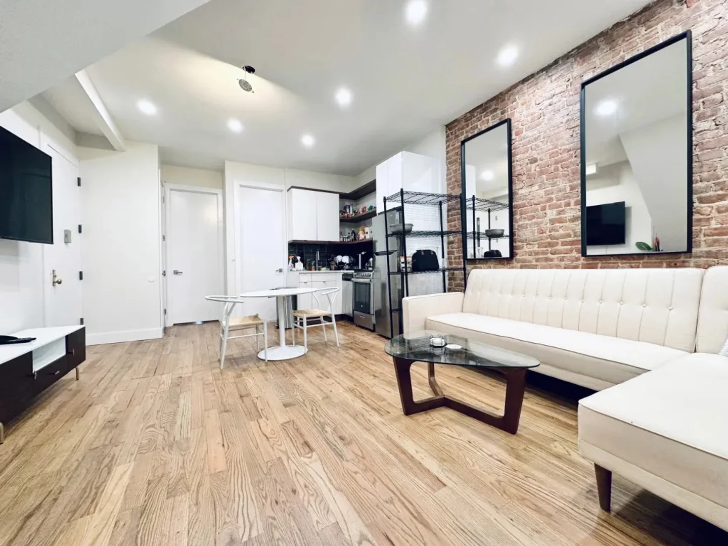92 Pulaski Street,  4, Bedford-Stuyvesant, Brooklyn, NY, 11206