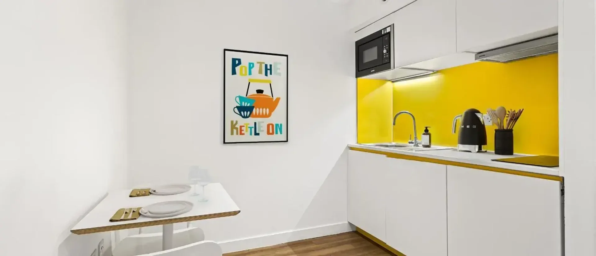 1-2 Education Square, London E1 1DF, United Kingdom          