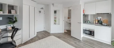 Monolocale in residence in 10 Westway, London W12 0DD, United Kingdom , immagine 18 di 22