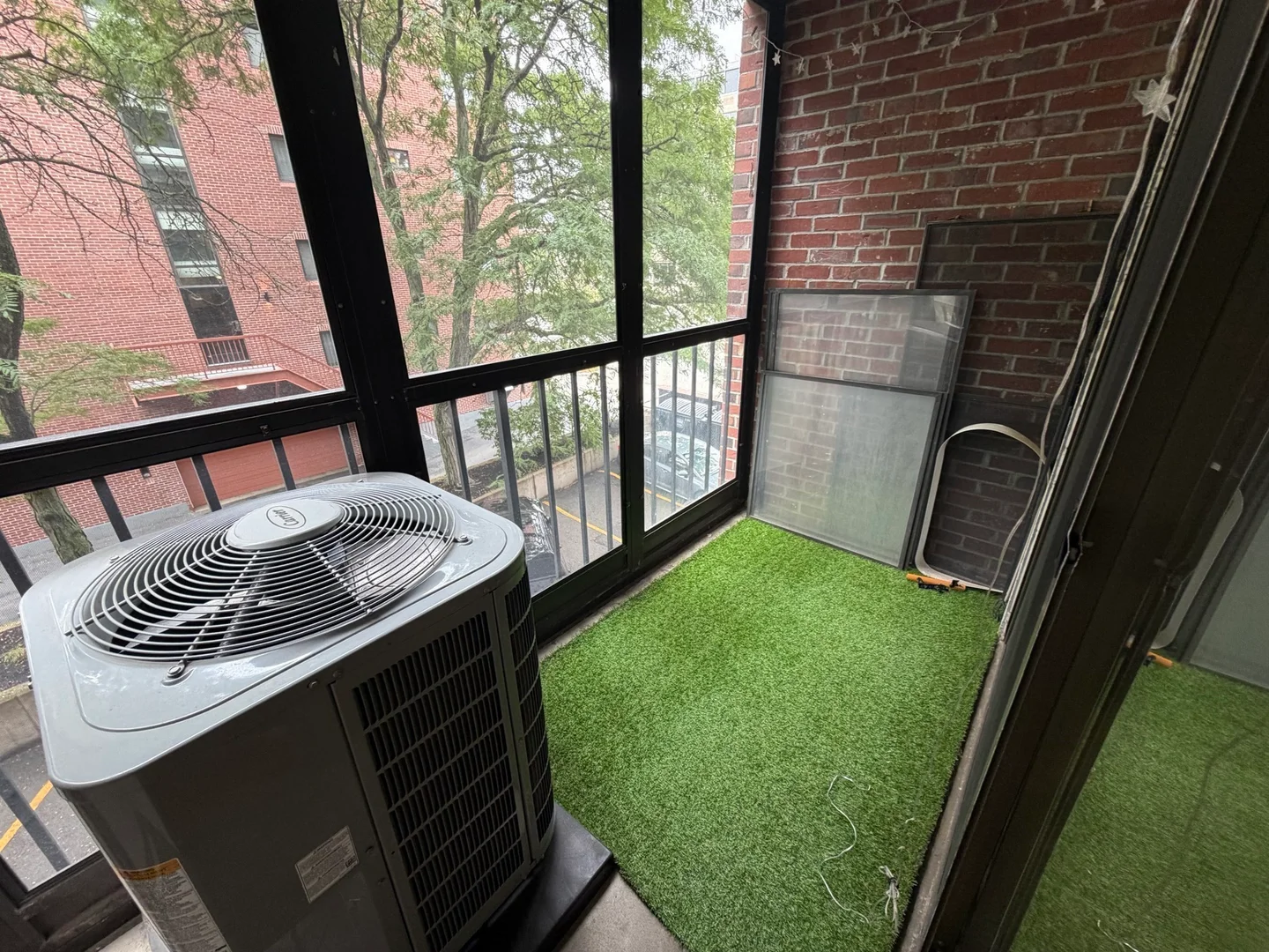 1580, Massachusetts Ave., Unit 3E, Harvard Square, Cambridge, MA, 02138
