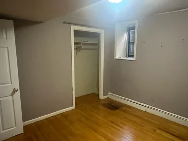 Gesamte Unterkunft im Wohnheim in der 57, Brighton Ave., Unit B, Allston, Boston, MA, 02134, bild 11 von 17