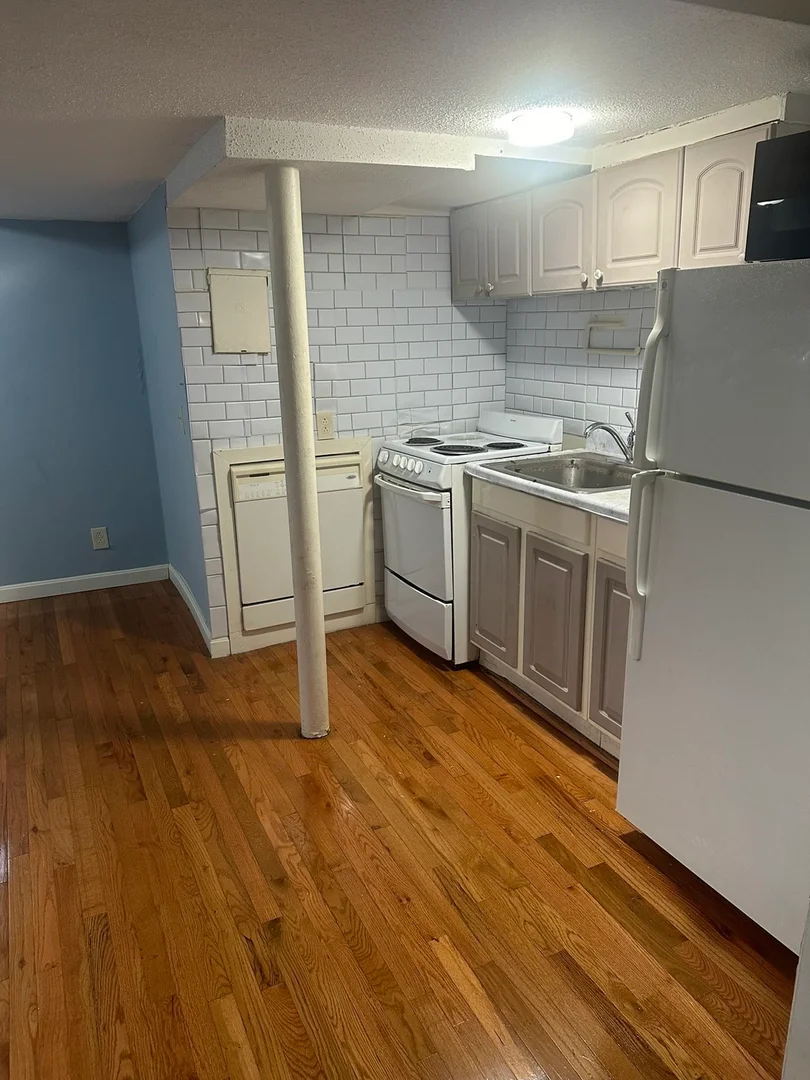 57, Brighton Ave., Unit B, Allston, Boston, MA, 02134