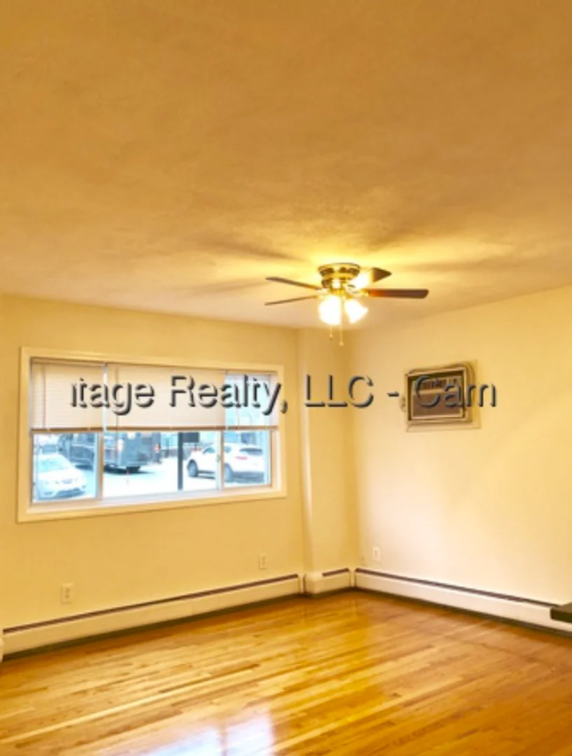73, 5th, Unit 1, East Cambridge, Cambridge, MA, 02141