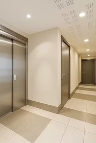 Entire apartment at Rue Fodéré, Le Port, image 9 of 9