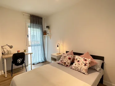 Private room at Calle de Pilar, Latina, image 1 of 10