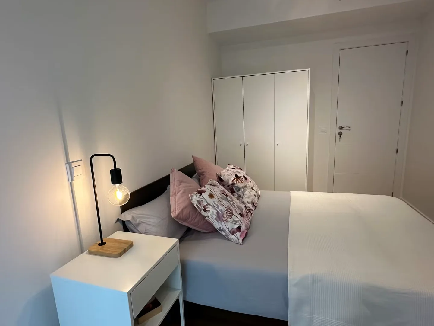 Budget-friendly student room close to campus in 