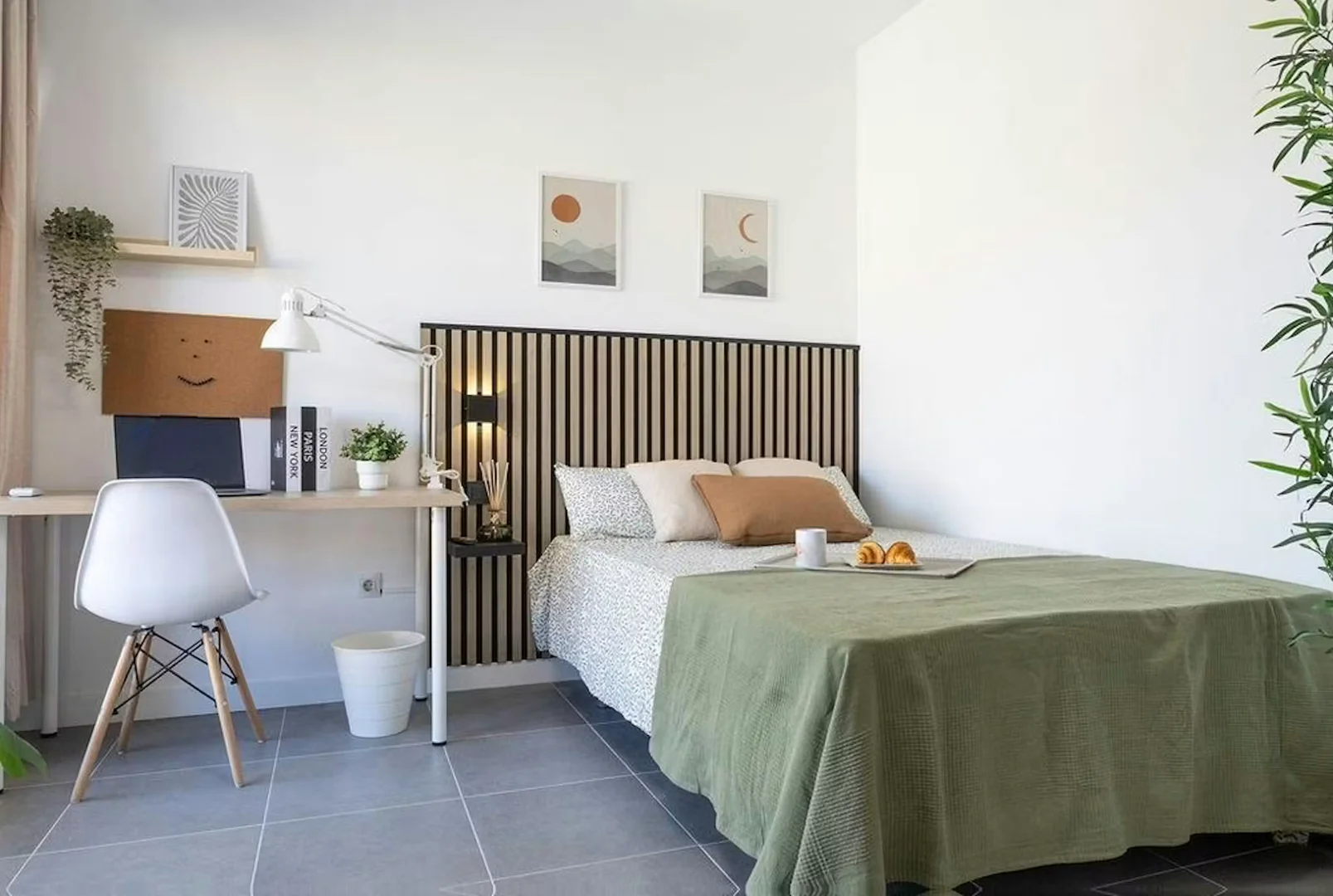 Chambre abordable pour les étudiants avec un bon éclairage dans 