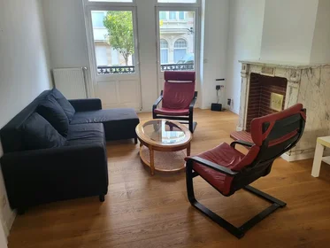Private room at Avenue du Diamant, Plasky, image 2 of 7