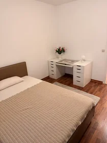 Prywatny pokój Lüdersring, Altona, obraz 10 10
