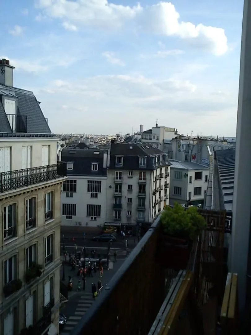 Chambre conviviale pour les étudiants dans  avec des équipements modernes