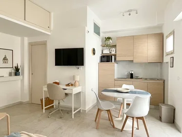 Entire apartment at Via F. Cordova, Libertà, image 7 of 10