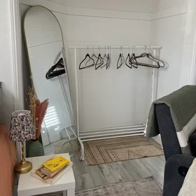Stanza privata in Eleanor Avenue, Central LA, immagine 7 di 10