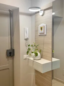 Entire apartment at Via Conte Ruggero, Politeama, image 8 of 10