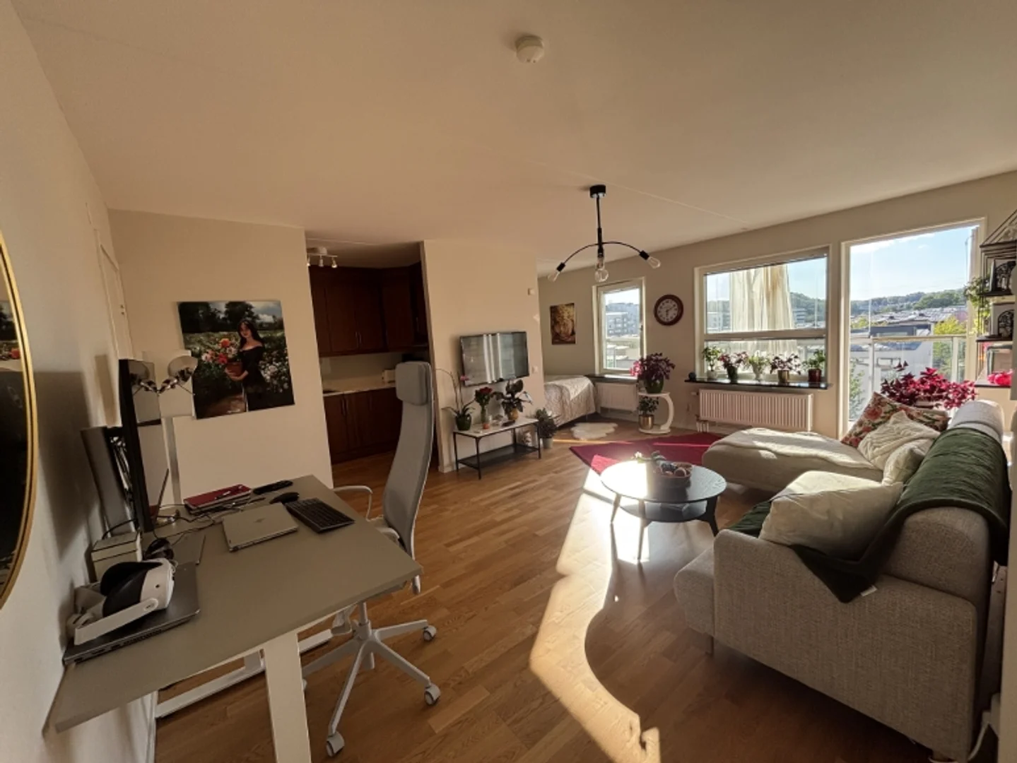 Room for rent in student apartment in , fully furnished
