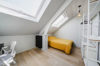 Privatzimmer in der Rue Joseph Saintraint, Namur, bild 1 von 8