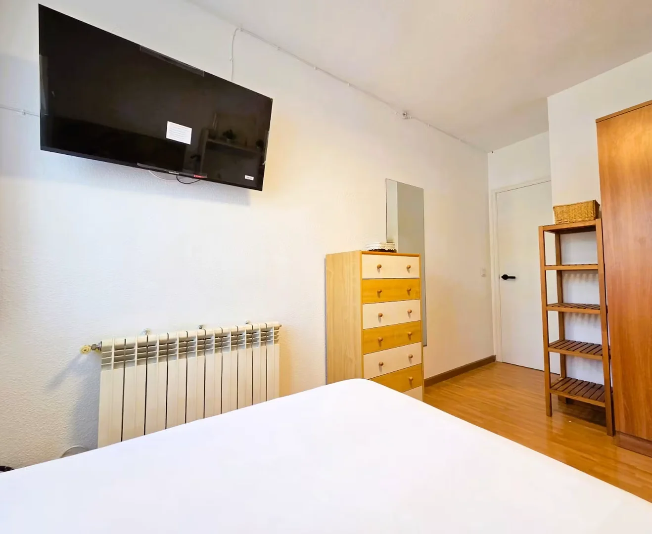 Habitación estudiantil económica con ubicación conveniente en 
