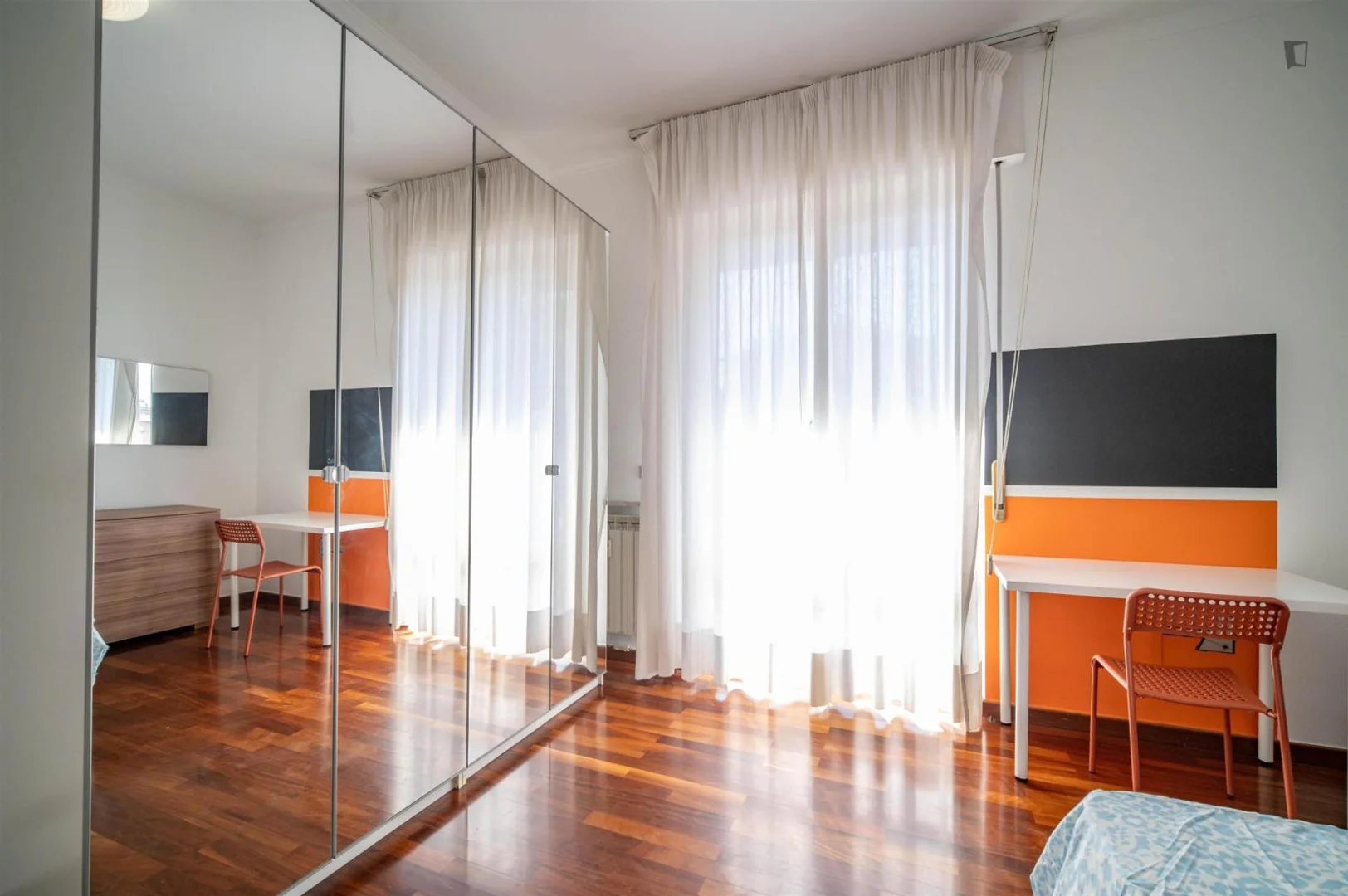 Budget-friendly student room close to campus in 